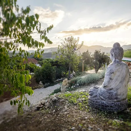 Villa Manto Retreat In Nature