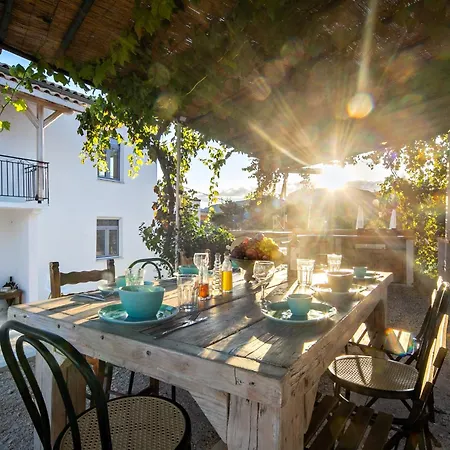 Villa Manto Retreat In Nature